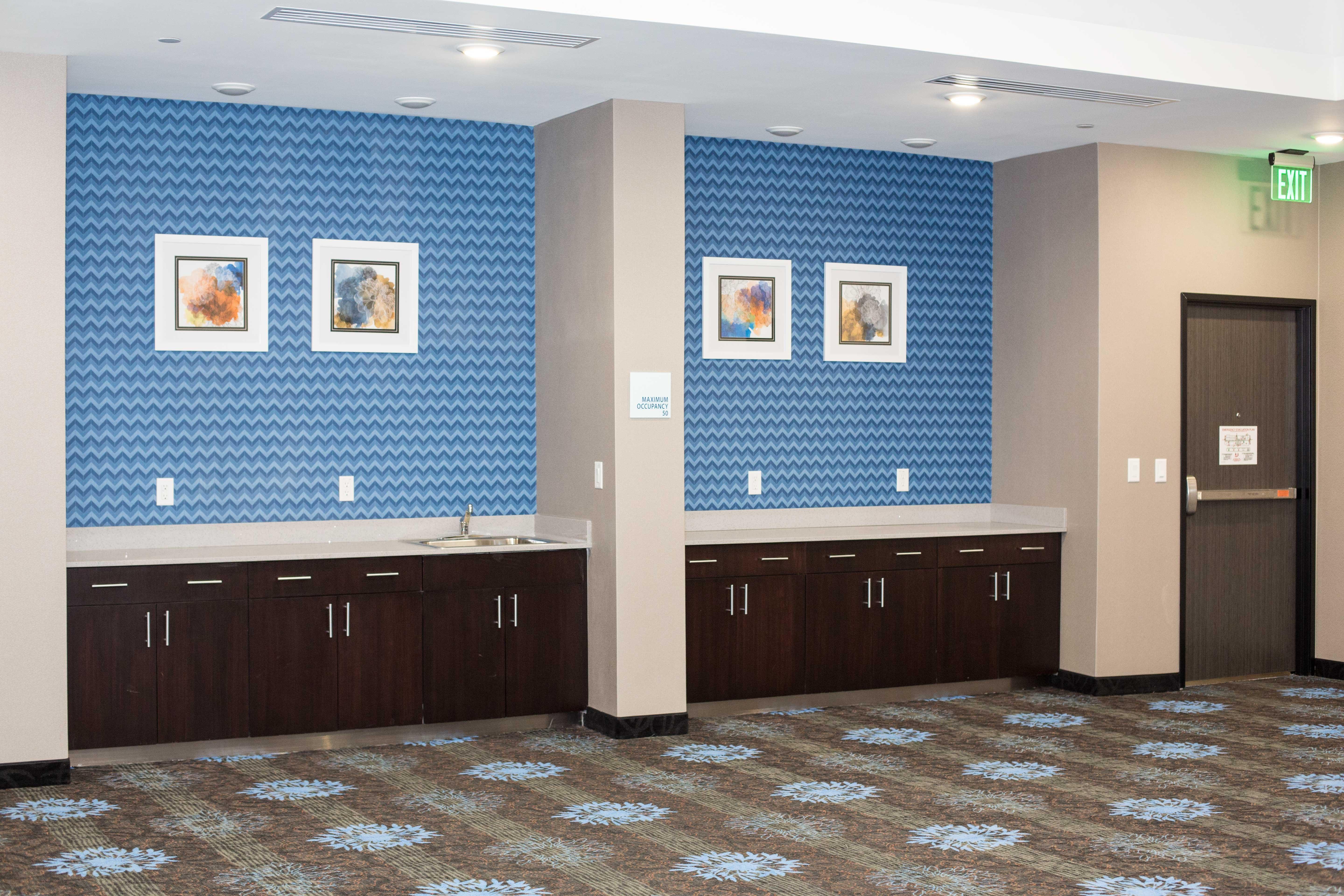 Holiday Inn Express & Suites Oklahoma City Southeast By Ihg Экстерьер фото